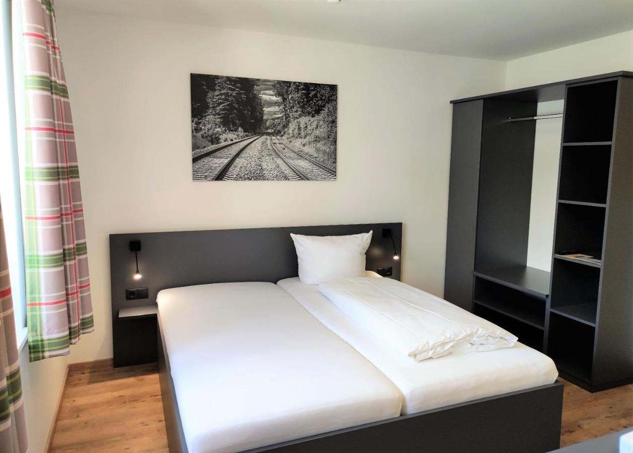 Hotel Am Gleis 1 *